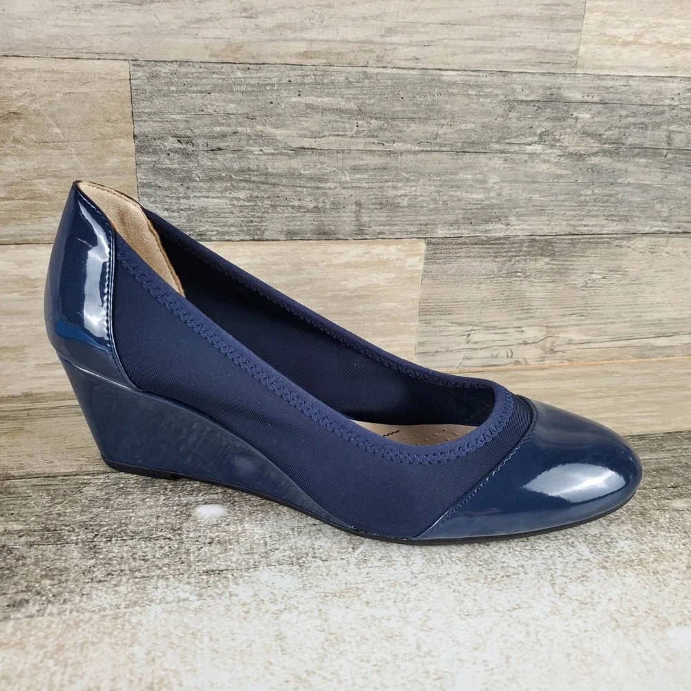 LifeStride Juliana Womens Wedge Pumps Sz 8 N Navy Stretch Patent Leather Cap Toe